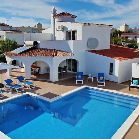 Villa Francella- Relaxing Holidays In An Ideal Location By Dreamvillasالبوفيرا المظهر الخارجي الصورة